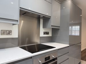 Kitchen- click for photo gallery
